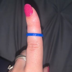 Enso silicone hammered ring